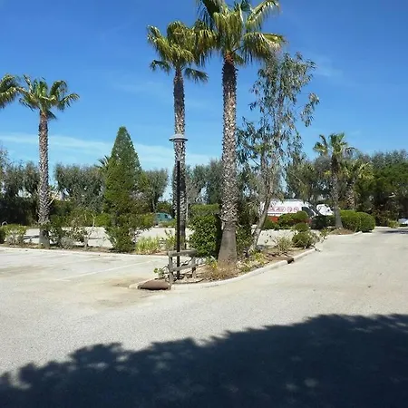 Presqu'ile De Giens - Hameau De La Pinede Hyeres