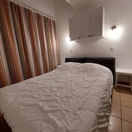 Presqu'ile De Giens - Hameau De La Pinede * Hyères