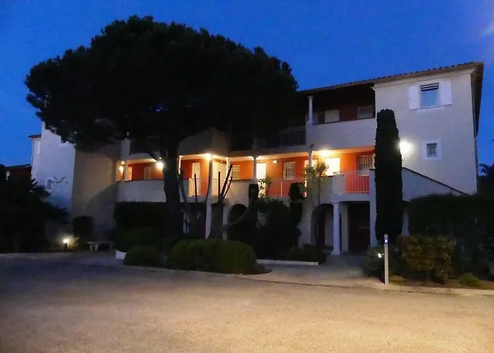 Presqu'ile De Giens - Hameau De La Pinede