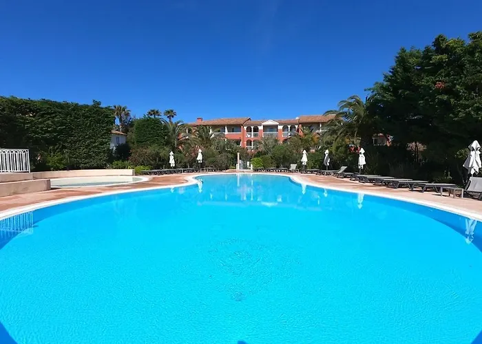 Presqu'ile De Giens - Hameau De La Pinede *